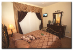 Penny from Heaven - Pool Queen Bedroom